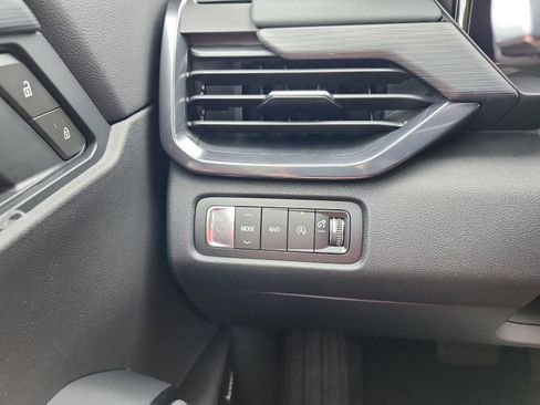 New 2026 GMC Acadia AT4 image 18