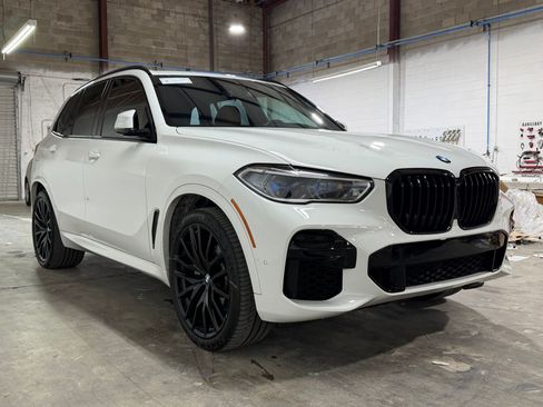 Used 2022 BMW X5 sDrive40i w/ M Sport Package RWD image 36