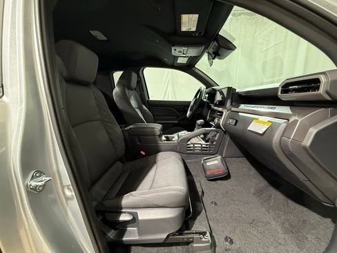 New 2026 Toyota Tacoma 2WD Xtracab image 16