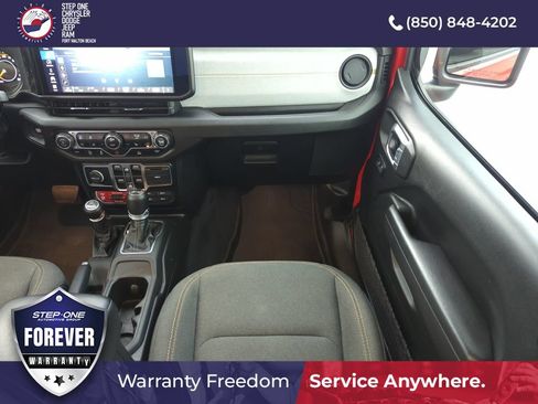 Used 2024 Jeep Wrangler Unlimited Sport AWD/4WD image 15