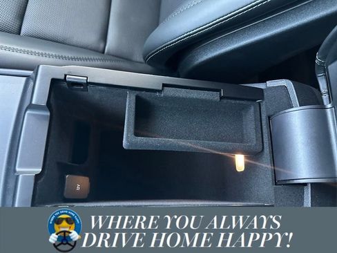 New 2025 Lincoln Corsair Reserve w/ Equipment Group 202A image 16