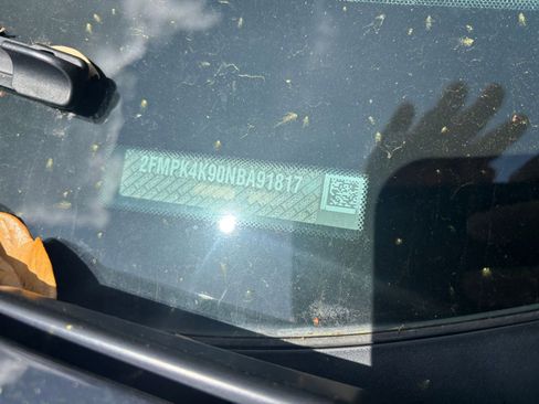 Used 2022 Ford Edge Titanium w/ Equipment Group 301A image 10