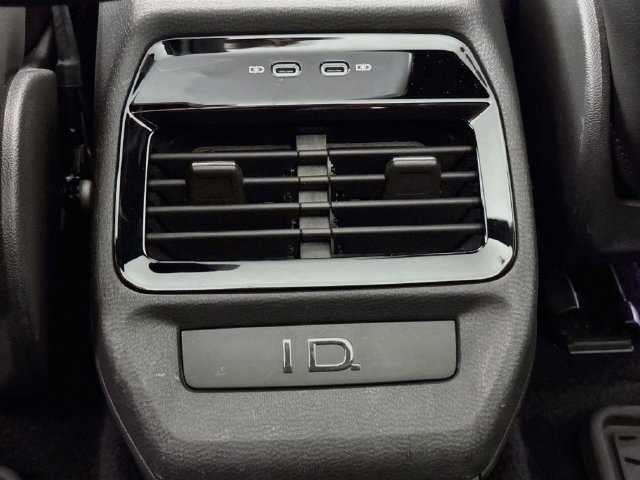 Used 2022 Volkswagen ID.4 Pro S w/ Gradient Package AWD/4WD image 24