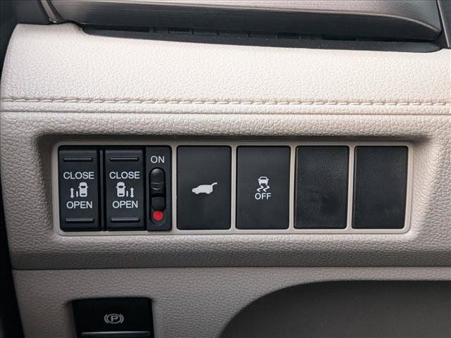 Used 2026 Honda Odyssey EX-L image 17