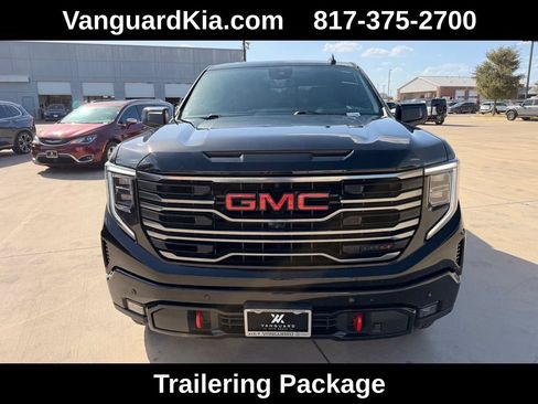 Used 2025 GMC Sierra 1500 AT4 w/ AT4 Premium Package AWD/4WD image 7