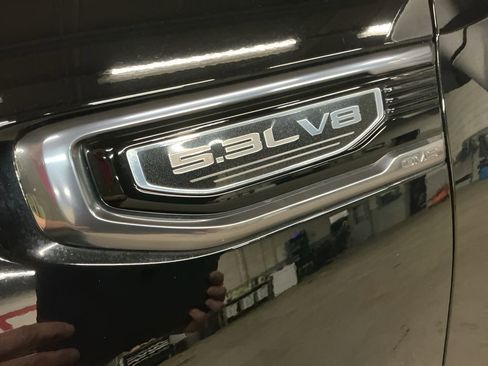 Used 2019 GMC Sierra 1500 AT4 w/ AT4 Premium Package image 4