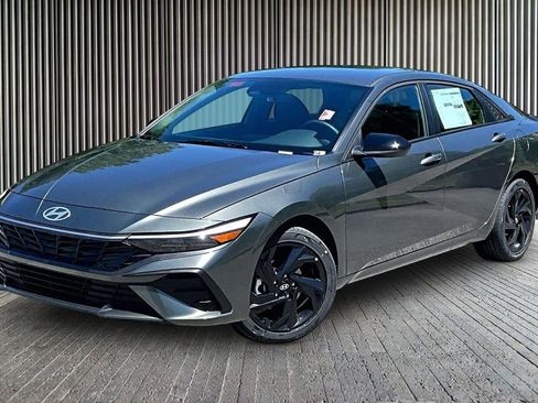 New 2026 Hyundai Elantra Sport FWD image 2