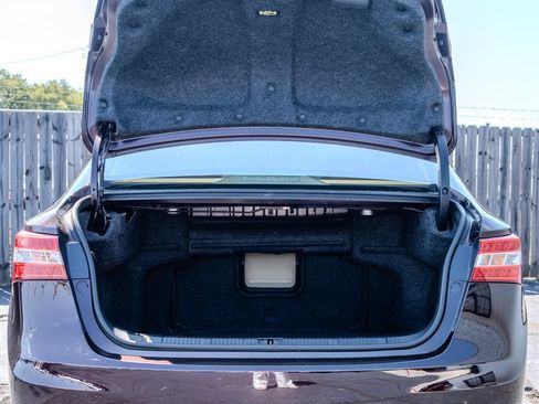 Used 2013 Toyota Avalon Limited image 9