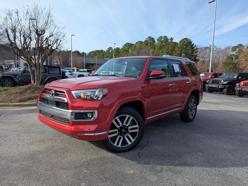 Used 2022 Toyota 4Runner Limited image 1
