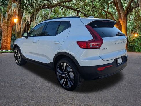 New 2026 Volvo XC40 B5 Ultra w/ Protection Package Premier image 6