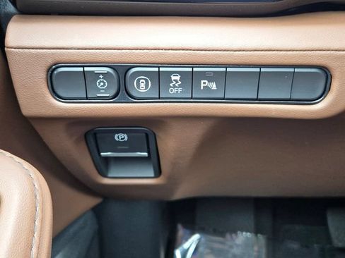 Certified 2025 Acura MDX FWD w/ Technology Package image 25