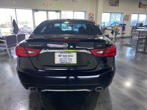Used 2017 Nissan Maxima SR w/ Midnight Edition image 6