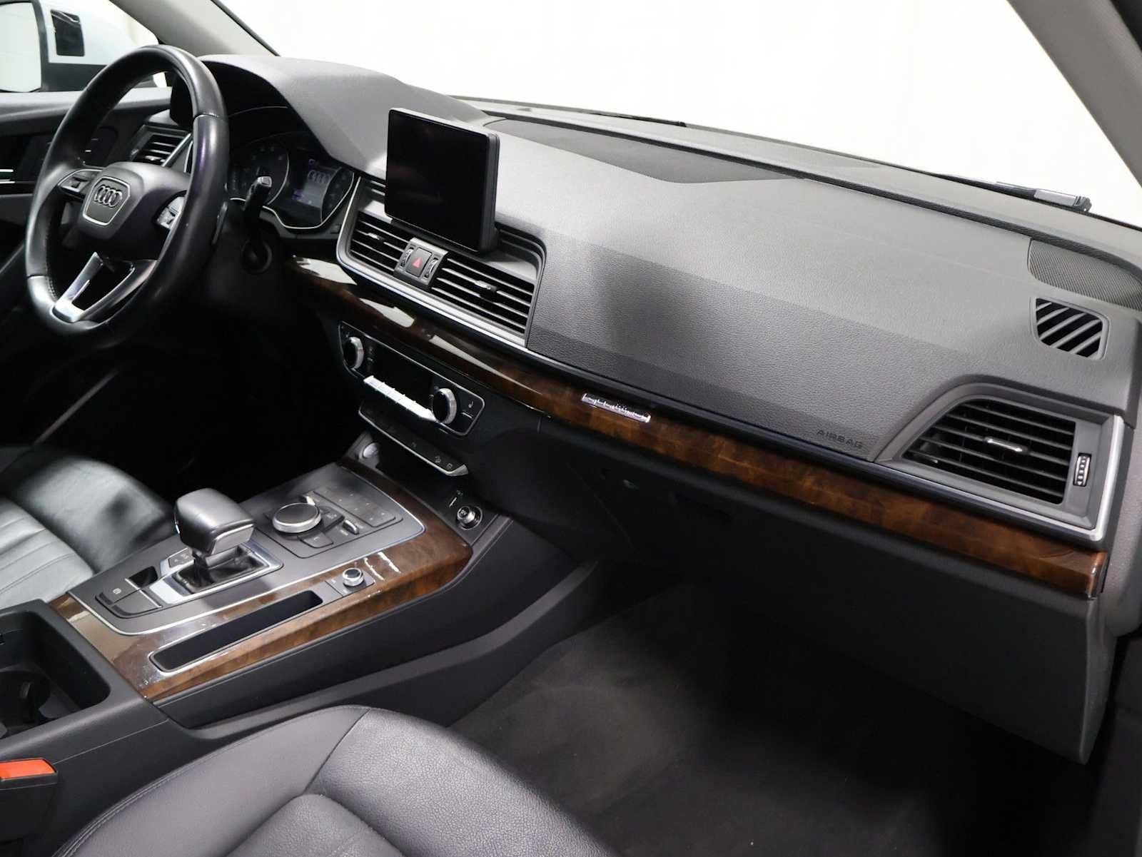 Used 2020 Audi Q5 2.0T Premium AWD/4WD image 6