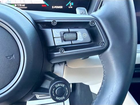 Used 2024 Porsche Cayenne Turbo image 37