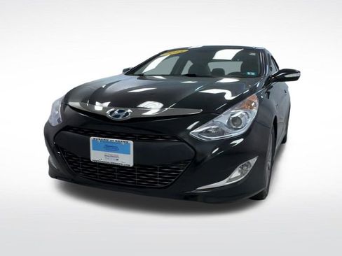 Used 2015 Hyundai Sonata Limited w/ Option Group 02 FWD image 3