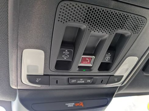 Certified 2025 Acura ADX A-Spec FWD image 32