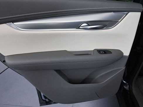 Used 2022 Cadillac XT5 Premium Luxury FWD image 25
