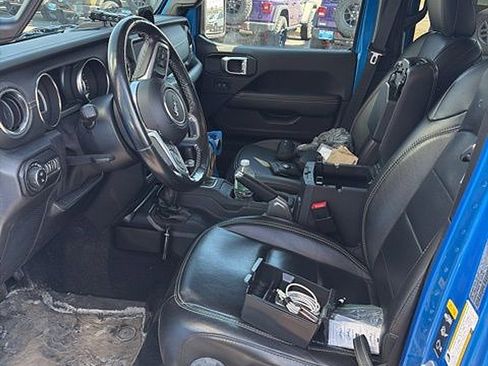 Used 2020 Jeep Gladiator Overland w/ Popular Equipment Package image 3