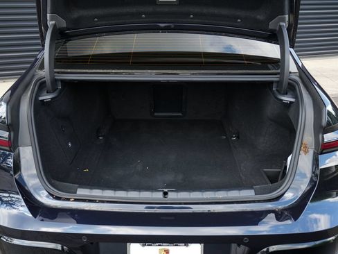 Used 2025 BMW i7 xDrive60 AWD/4WD image 17