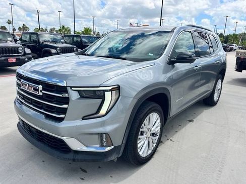 Used 2026 GMC Acadia Elevation w/ Elevation Premium Package AWD/4WD image 5