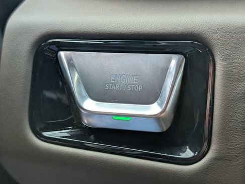 New 2026 GMC Yukon Denali Ultimate AWD/4WD image 15
