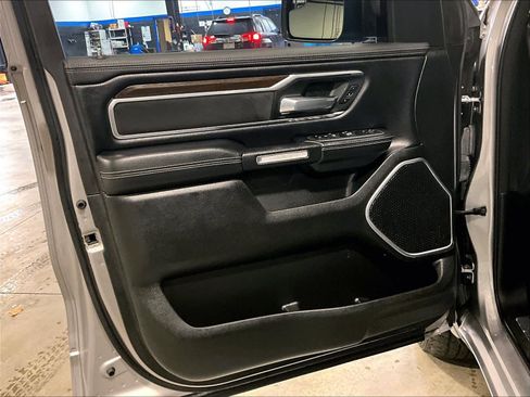 Used 2022 RAM 1500 Laramie image 9
