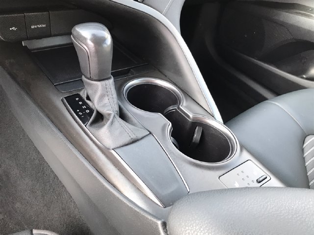 Used 2024 Toyota Camry SE FWD image 6