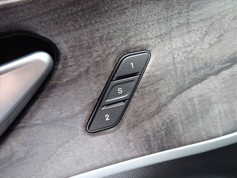 Used 2022 Jeep Grand Cherokee Limited 4xe AWD/4WD image 16