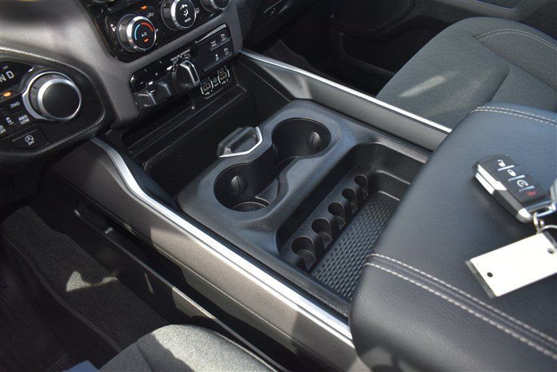Used 2022 RAM 1500 Big Horn AWD/4WD image 23