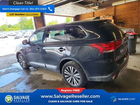 Used 2019 Mitsubishi Outlander AWD image 3