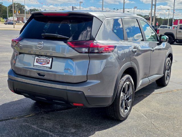 Used 2025 Nissan Rogue SV AWD/4WD image 14