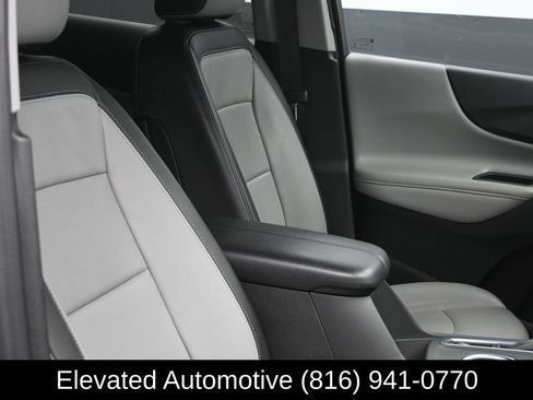 Used 2018 Chevrolet Equinox Premier FWD image 8