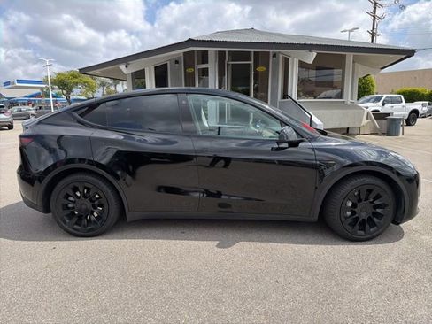 Used 2023 Tesla Model Y Long Range AWD/4WD image 8