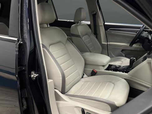 Used 2021 Volkswagen Atlas SEL Premium image 25