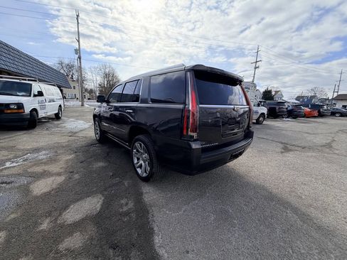Used 2015 Cadillac Escalade Premium image 33