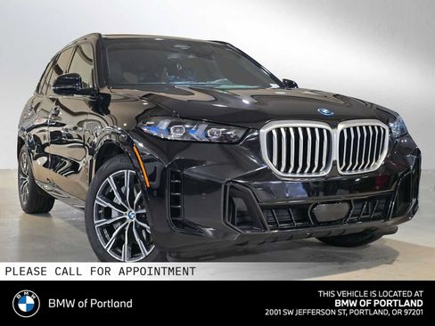 Used 2026 BMW X5 xDrive50e w/ M Sport Package AWD/4WD image 1