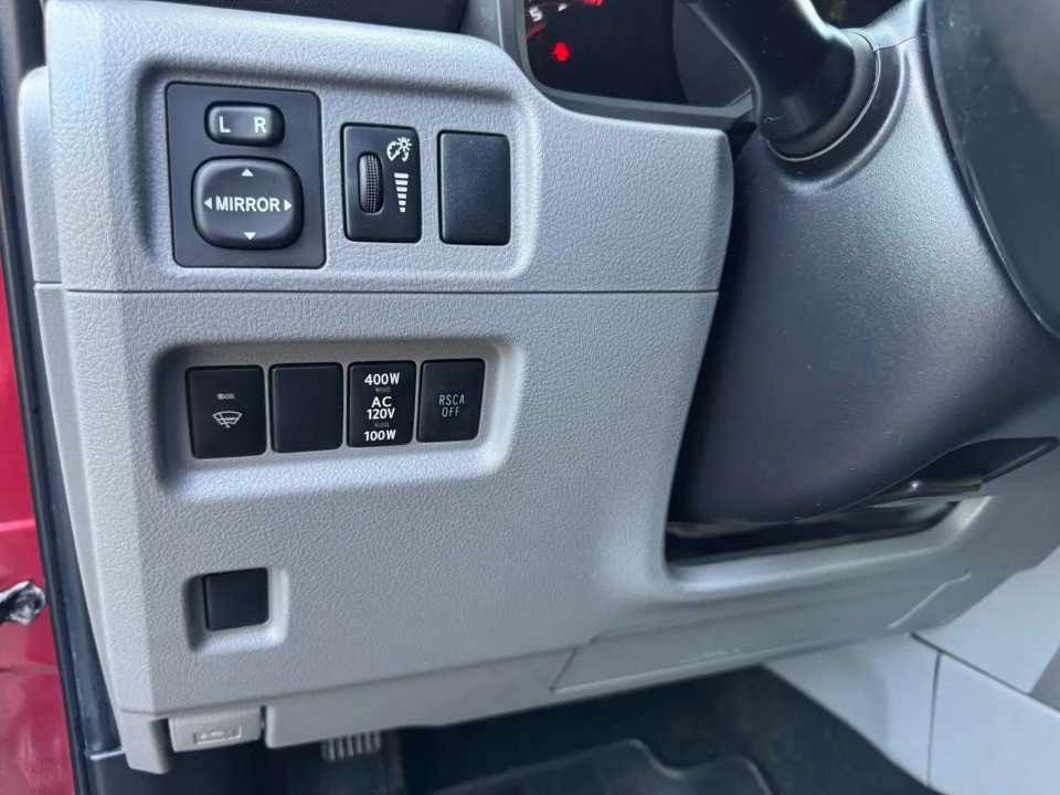 Used 2013 Toyota 4Runner Trail AWD/4WD image 23