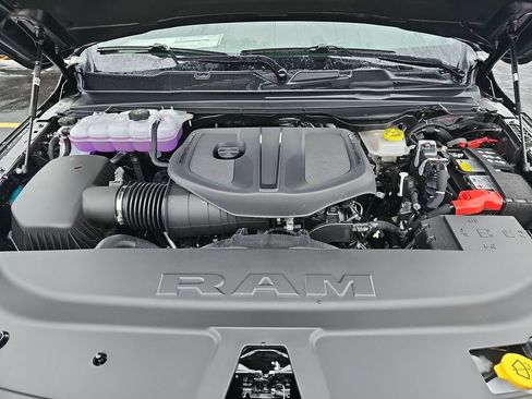 New 2026 RAM 1500 4x4 Crew Cab image 27