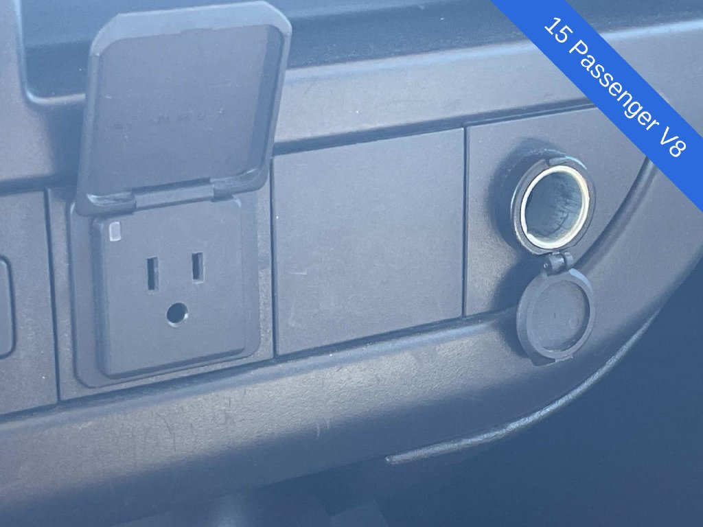 Used 2025 Chevrolet Express 3500 LT w/ LT Preferred Equipment Group RWD image 19