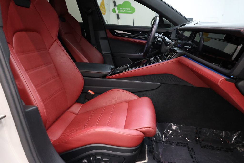Used 2026 Porsche Panamera image 71