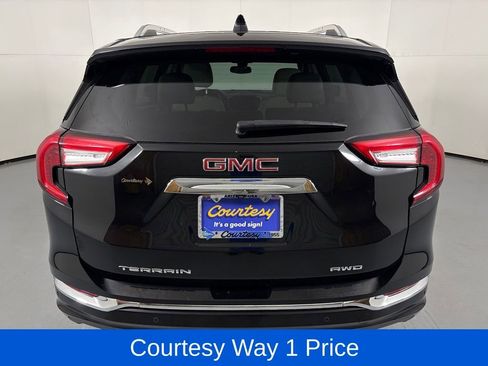 Used 2022 GMC Terrain Denali AWD/4WD image 9