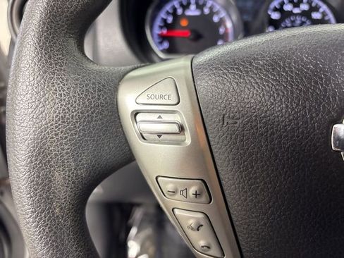 Used 2015 Nissan Versa SV image 27