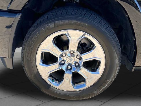 Used 2025 RAM 1500 Big Horn AWD/4WD image 10