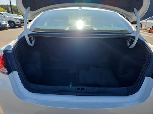 Used 2015 Chrysler 200 S FWD image 16