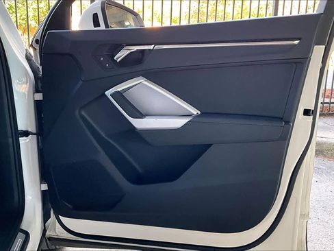 Used 2021 Audi Q3 2.0T Premium image 22