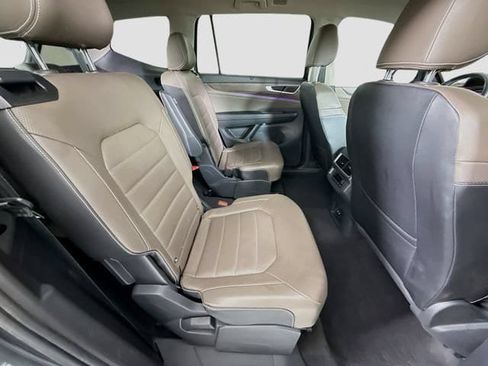 Used 2024 Volkswagen Atlas SEL AWD/4WD image 29