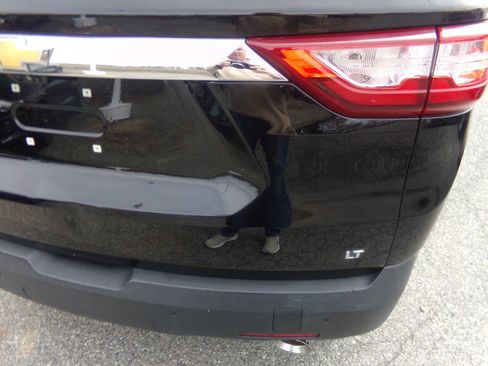 Used 2018 Chevrolet Traverse LT image 10