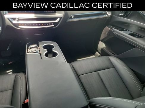 Used 2025 Cadillac Lyriq Luxury RWD image 17