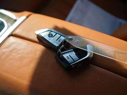 Used 2021 BMW X5 xDrive40i w/ M Sport Package image 39