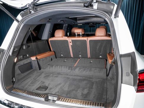 Certified 2026 Mercedes-Benz GLS 580 580 4MATIC&reg; SUV image 7